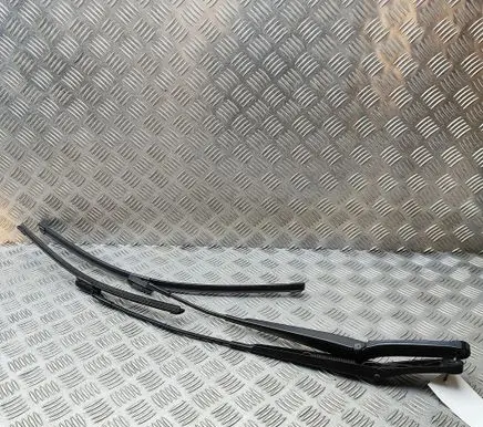 Skoda Superb B8 (3V) Windshield/front glass wiper blade 3V2955410 3V2955409