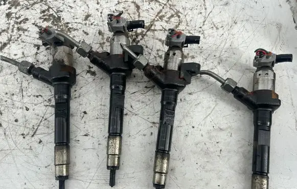 Opel Insignia A Fuel injectors set R2AA13H50