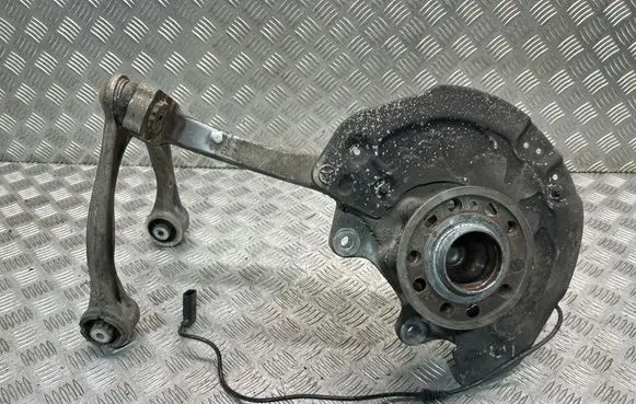 Mercedes-Benz C W205 Front wheel hub spindle knuckle 2052200