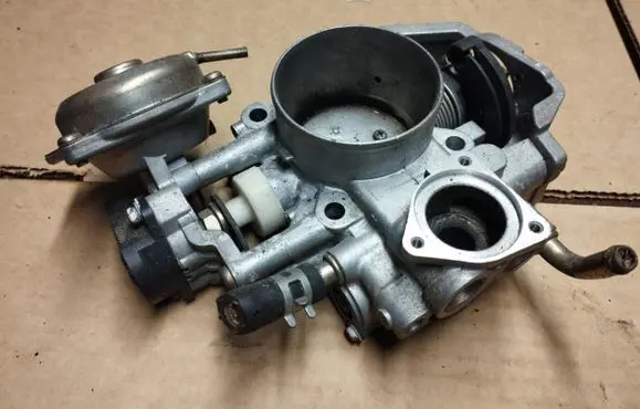 Chrysler Sebring (ST-22 - JR) Throttle valve