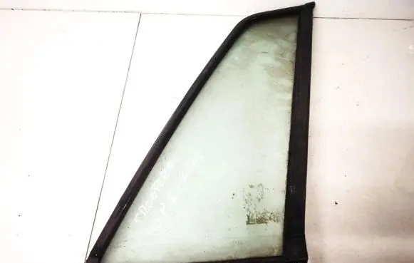 Opel Frontera A Rear vent window glass 