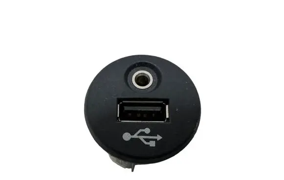 Nissan Qashqai USB socket connector 28023BH00A