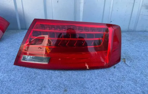 Audi A5 8T 8F Rear/tail lights 8T8945096F 21190213