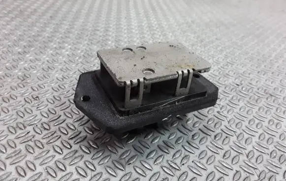 Heater blower motor/fan resistor
