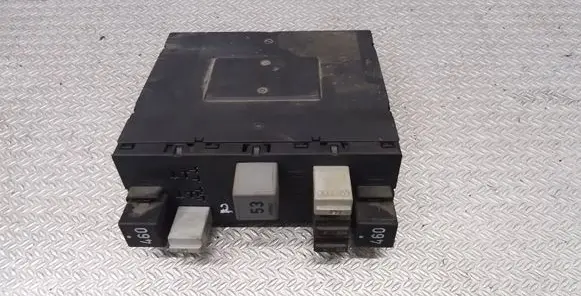 Volkswagen Caddy Fuse module