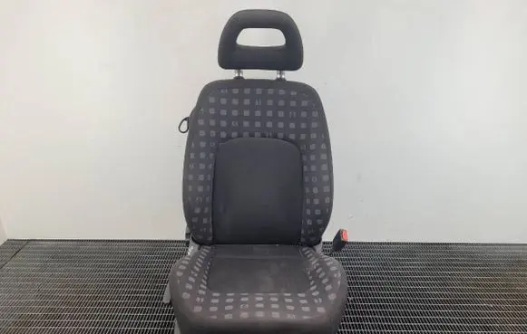 Volkswagen New Beetle Front passenger seat