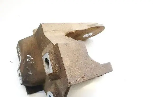 Dodge Caliber Engine mounting bracket 598AE