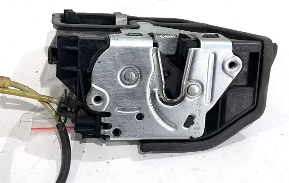 BMW 5 GT F07 Front door lock 7229458