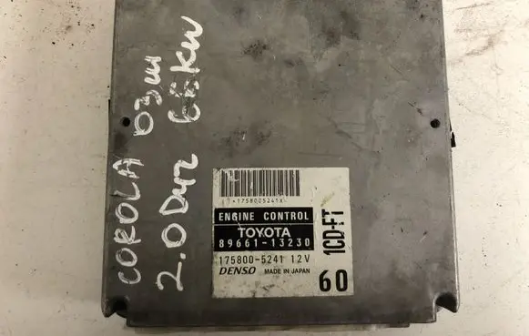 Toyota Corolla E120 E130 Engine control unit/module 8966113230 1758005241