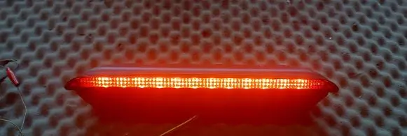 Third/center stoplight