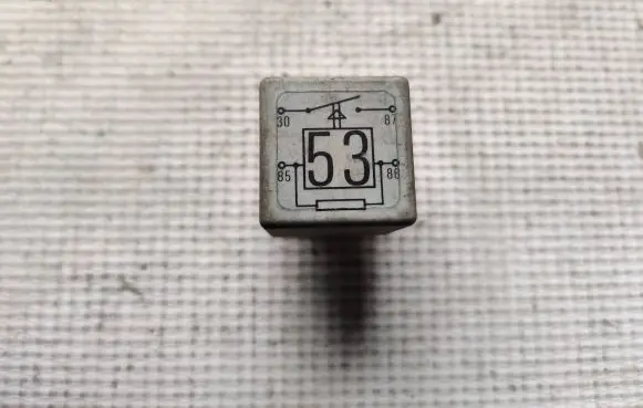 Audi A4 S4 B5 8D Other relay 141951253B 22200007