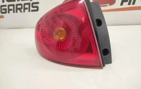 Seat Altea Rear/tail lights 5P0945095D 5P0945111