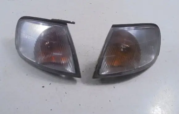 Nissan Almera Front indicator light 3369
