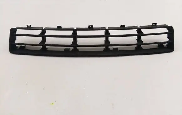 Volkswagen Golf IV Front bumper lower grill 1j0853677d