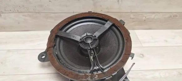 Volvo XC90 Rear door speaker 8633110