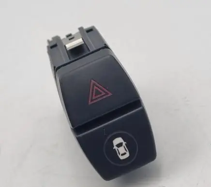 BMW 2 F46 Hazard light switch 6842274 61316842274 3474020206