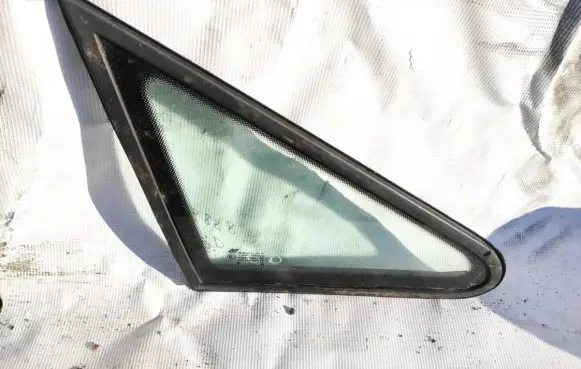 Ford Galaxy Front triangle window/glass 