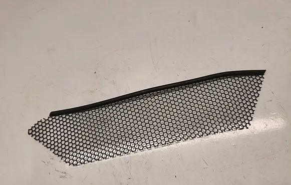 Chevrolet Corvette C8 Front bumper lower grill