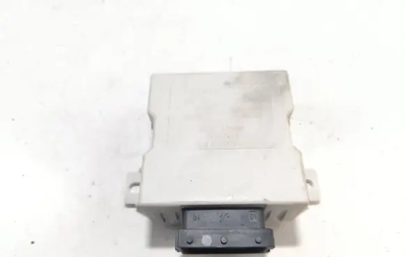 Toyota Avensis T250 Window wiper relay 8594005040