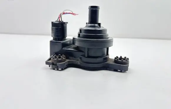 Lexus RX 330 - 350 - 400H Electric auxiliary coolant/water pump 