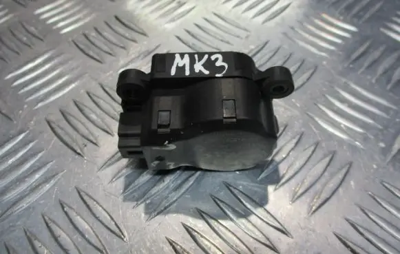 Ford Mondeo Mk III Central body control module 1S7H-19E616-AA
