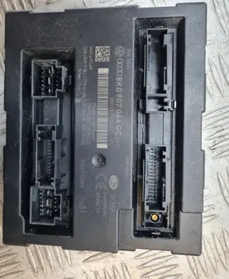Audi A4 S4 B8 8K Comfort/convenience module 8K0907064GC