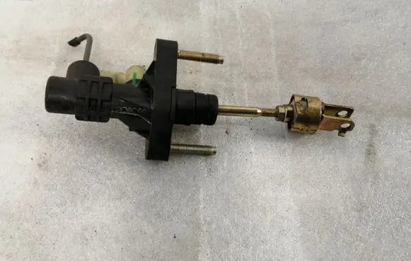 Toyota Corolla Verso AR10 Clutch master cylinder 3142005021 3142005020