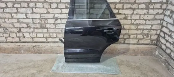 Audi Q3 8U Rear door 8U0833051