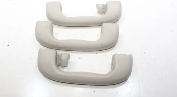 Opel Mokka A set of handles for the ceiling 
