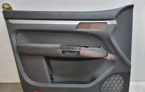 Volkswagen Touran I Front door card panel trim