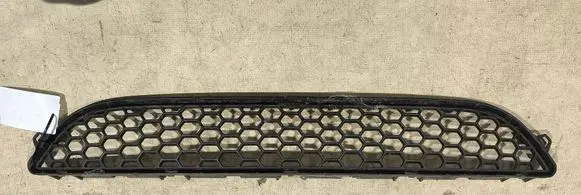 Volvo S60 Front bumper lower grill 30795021