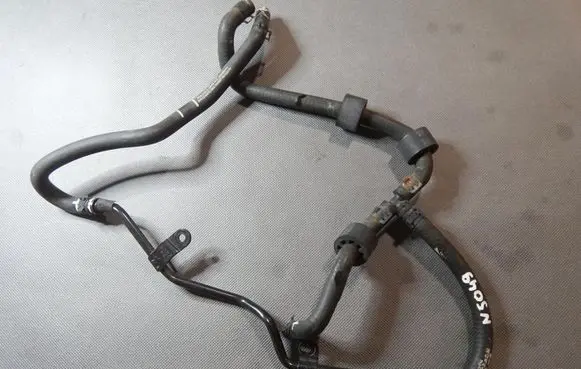 Volkswagen Tiguan Engine coolant pipe/hose 5N0121447Q 5N0122447AE