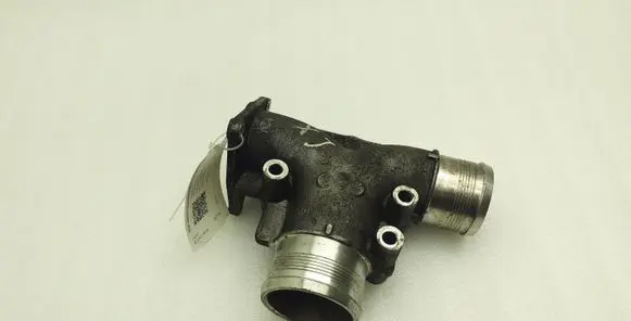 Jaguar XJ X351 EGR valve 1043806S02