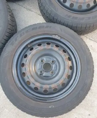 Toyota Yaris R15 steel rim 0090
