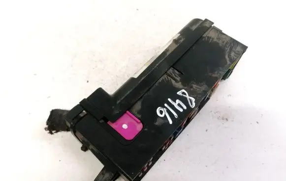 Volkswagen Touran I Fuse box set 1T1970076 1T1970234