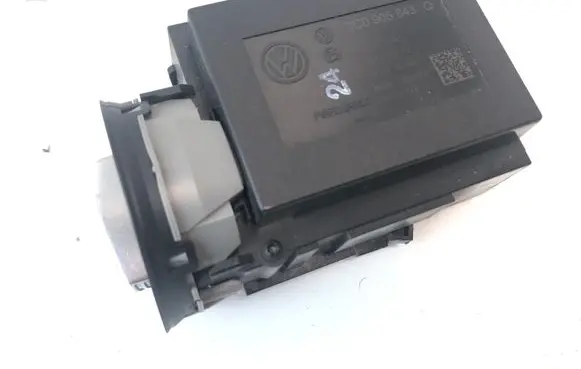 Volkswagen PASSAT B6 Ignition lock 3C0905843Q