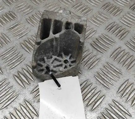 Radiator support slam panel bracket
