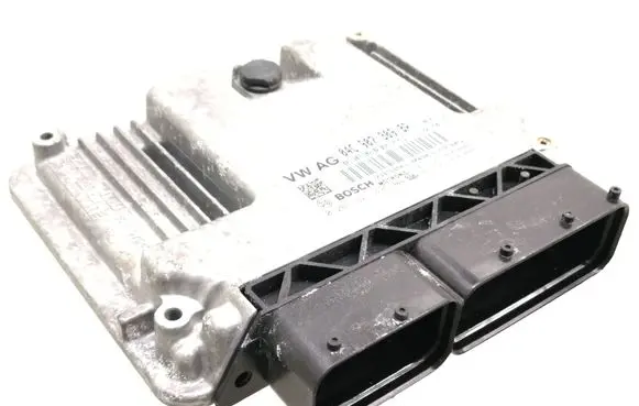 Skoda Fabia Mk3 (NJ) Engine control unit/module 04C907309BP 0261S21435
