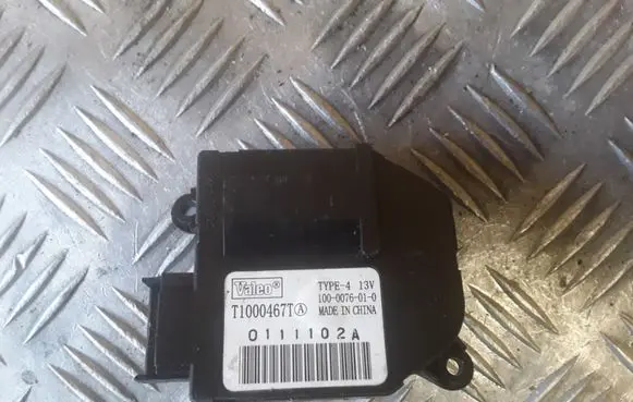 Peugeot 308 Air flap motor/actuator T1000467T 1000076010