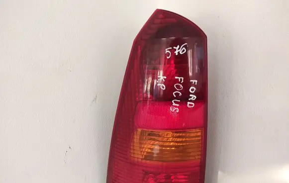 Ford Focus Rear/tail lights 2S4X13405