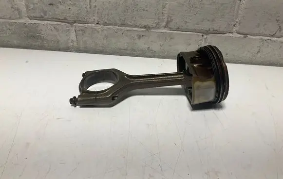 BMW 3 E92 E93 Piston with connecting rod 7589201