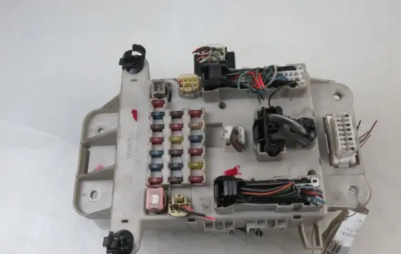 Toyota RAV 4 (XA20) Central body control module
