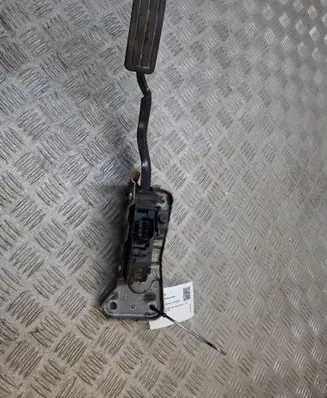 Land Rover Discovery 3 - LR3 Accelerator throttle pedal SLC500021