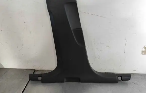 Audi Q2 - (B) pillar trim (bottom) 81A867239A
