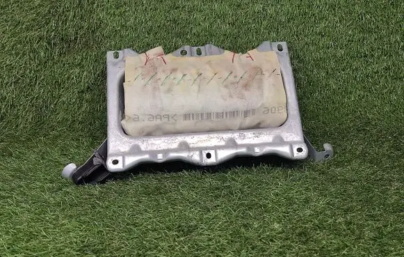 Ford Focus Passenger airbag 6M51A042B84BB
