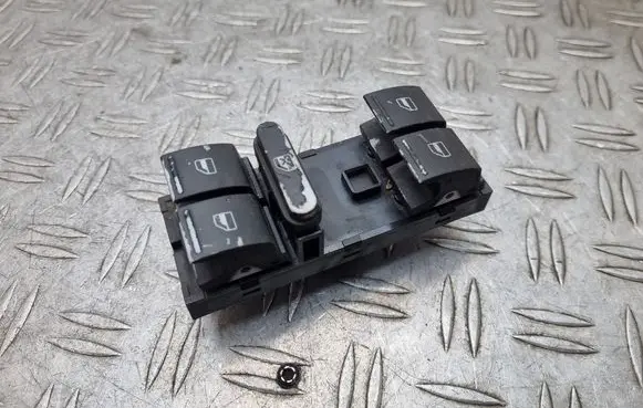 Seat Altea Electric window control switch 1K4959857