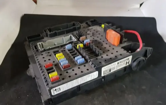 Volvo XC70 Fuse module 30786646