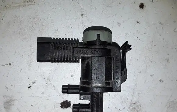 Audi A3 S3 8L Turbo solenoid valve