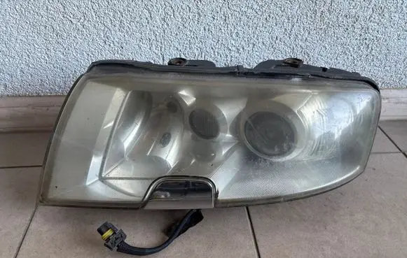 Skoda Superb B5 (3U) Headlight/headlamp