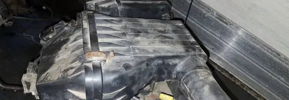 Nissan Pixo Air filter box